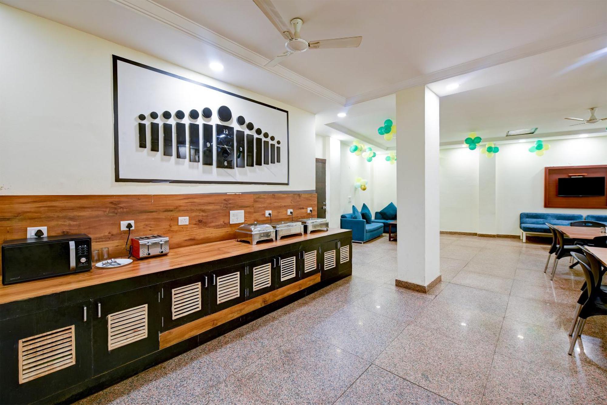 Majestic Park B & B At Airport Ню Делхи Екстериор снимка