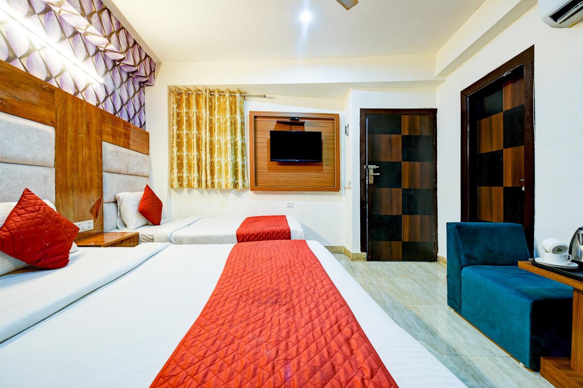 Majestic Park B & B At Airport Ню Делхи Екстериор снимка